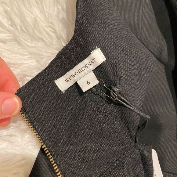 WeWoreWhat Revolve Cut Out Overall in Black Size 6 NWT - Picture 8 of 9